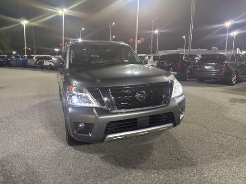 2017 Nissan Armada SV