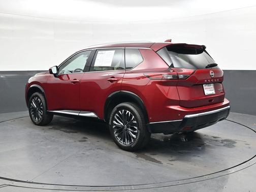 2025 Nissan Rogue Platinum