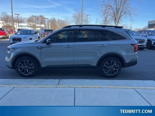 2023 Kia Sorento X-Line EX