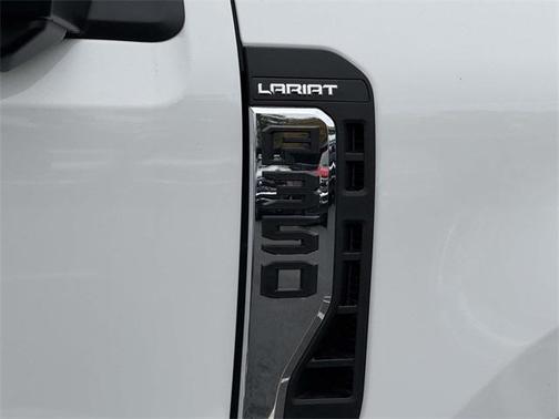 2026 Ford F-350 Lariat Super Duty