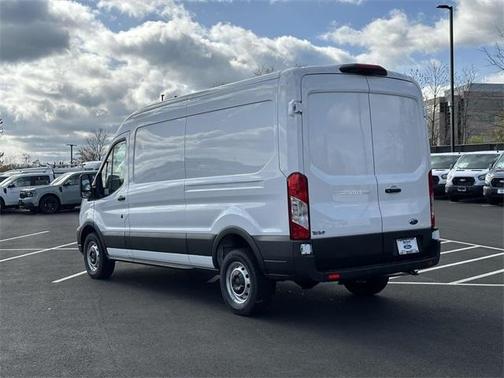 2025 Ford Transit-250 148 WB Medium Roof Cargo