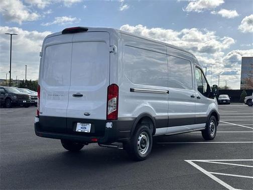 2025 Ford Transit-250 148 WB Medium Roof Cargo