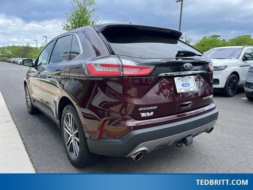 2020 Ford Edge Titanium