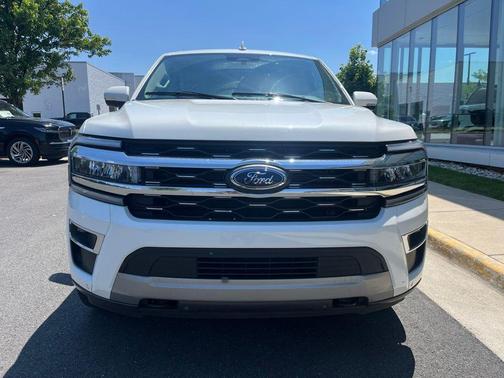 Star White 2023 Ford Expedition Max Limited