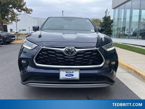 2022 Toyota Highlander Platinum