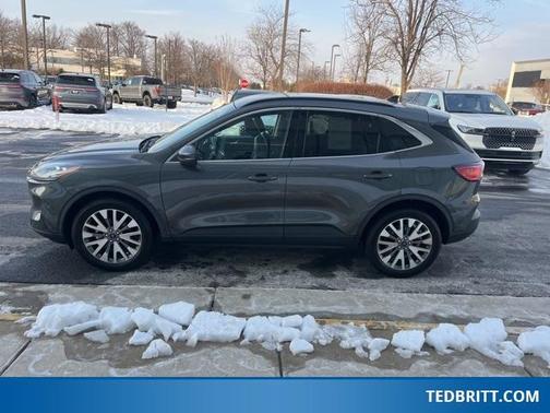 2020 Ford Escape Titanium