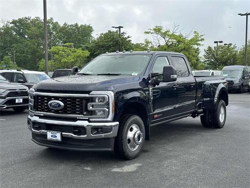 2025 Ford F-350 Lariat Super Duty