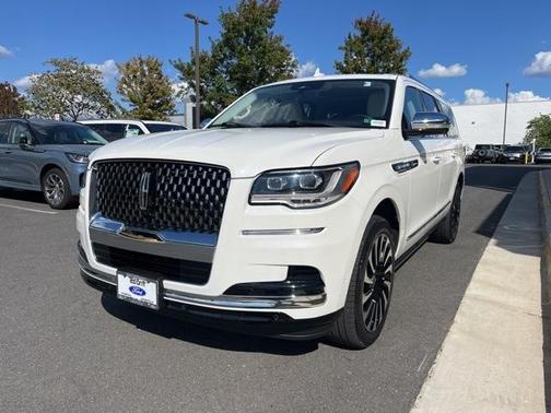 2022 Lincoln Navigator L Black Label