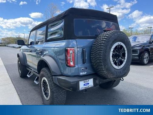 2023 Ford Bronco Badlands