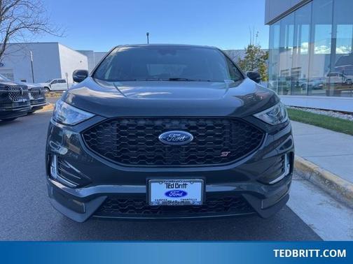 2022 Ford Edge ST