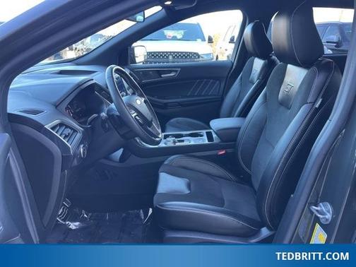 2022 Ford Edge ST