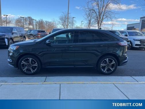 2022 Ford Edge ST
