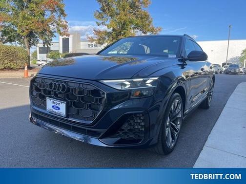 2024 Audi Q8 55 Premium