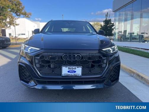 2024 Audi Q8 55 Premium