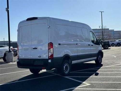 2025 Ford Transit-250 148 WB Medium Roof Cargo