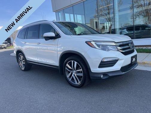 White 2016 Honda Pilot Touring