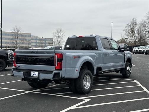 2025 Ford F-350 Platinum