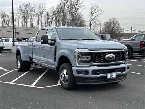 2025 Ford F-350 Platinum