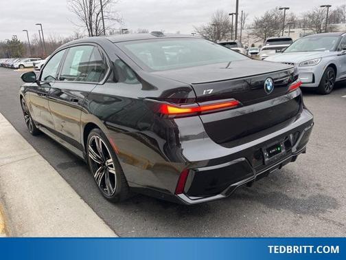 2025 BMW i7 xDrive60