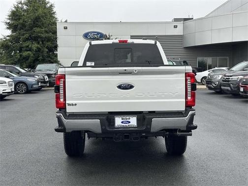 2025 Ford F-350 Lariat Super Duty
