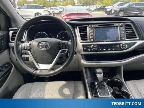 2017 Toyota Highlander Limited