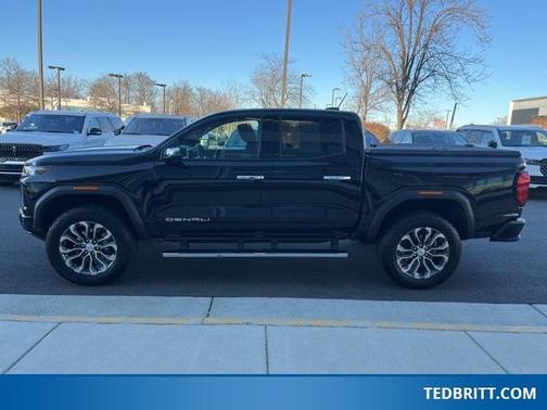 2023 GMC Canyon Denali