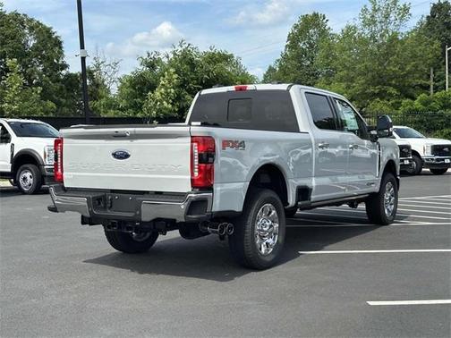 2025 Ford F-350 Lariat Super Duty
