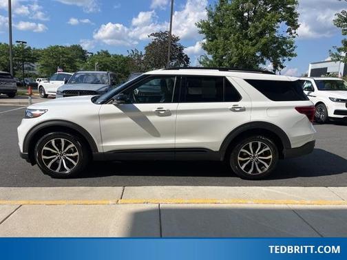 2021 Ford Explorer ST
