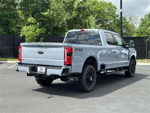 2025 Ford F-350 Lariat Super Duty