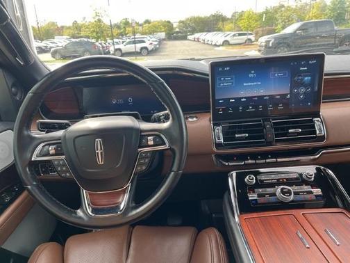 2022 Lincoln Navigator L Reserve