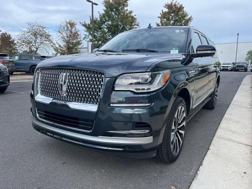 2022 Lincoln Navigator L Reserve