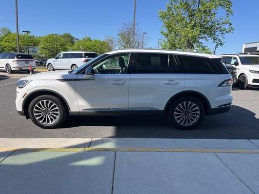2023 Lincoln Aviator Standard AWD