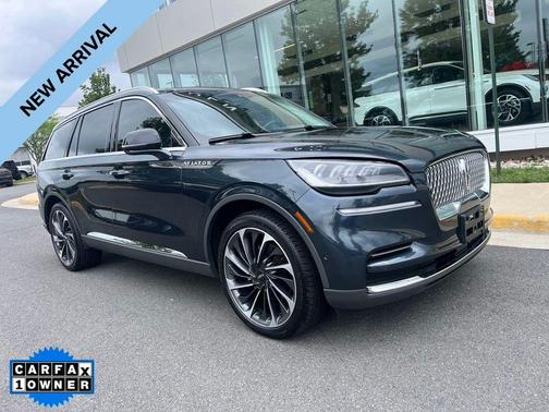 Blue Metallic 2024 Lincoln Aviator Reserve AWD