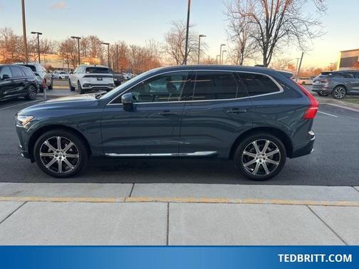 2021 Volvo XC60 T5 Inscription