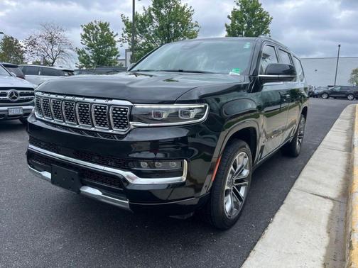 Diamond Black 2022 Jeep Grand Wagoneer Series III