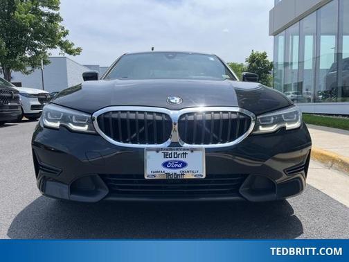 2021 BMW 330 i xDrive