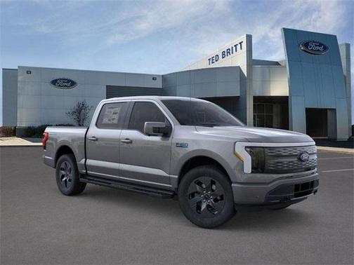 2025 Ford F-150 Lightning LARIAT