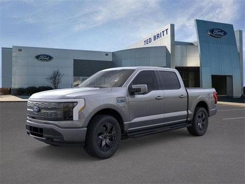 2025 Ford F-150 Lightning LARIAT