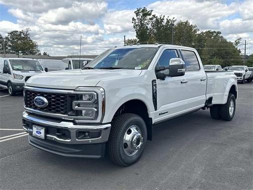 2026 Ford F-350 Lariat Super Duty