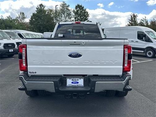 2026 Ford F-350 Lariat Super Duty
