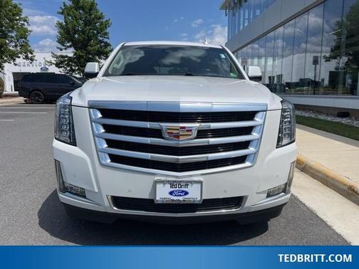 2017 Cadillac Escalade ESV Luxury