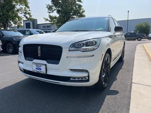 2022 Lincoln Aviator Reserve AWD