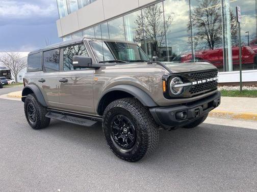Gray 2025 Ford Bronco Badlands