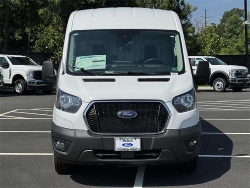 2025 Ford Transit-250 148 WB Medium Roof Cargo
