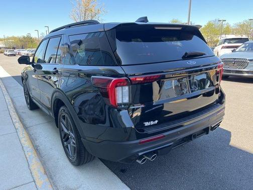 Black Metallic 2025 Ford Explorer ST