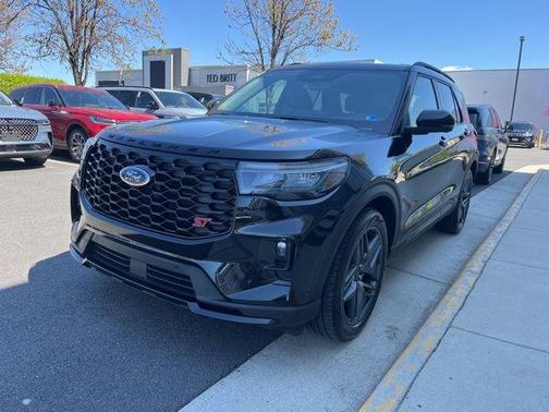 Black Metallic 2025 Ford Explorer ST