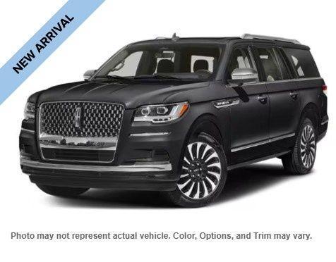 Gray Metallic 2024 Lincoln Navigator L Reserve