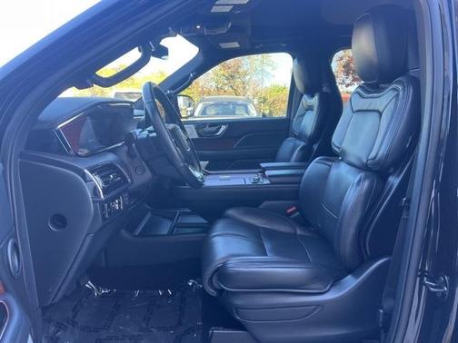 2023 Lincoln Navigator L Reserve