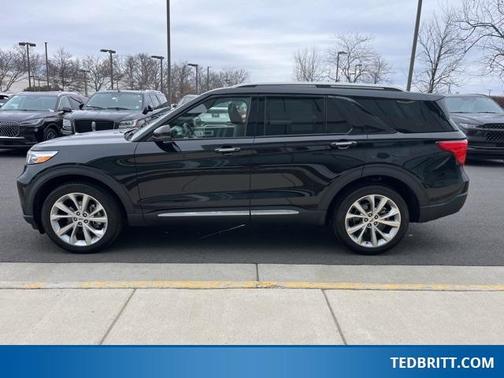 2022 Ford Explorer Platinum