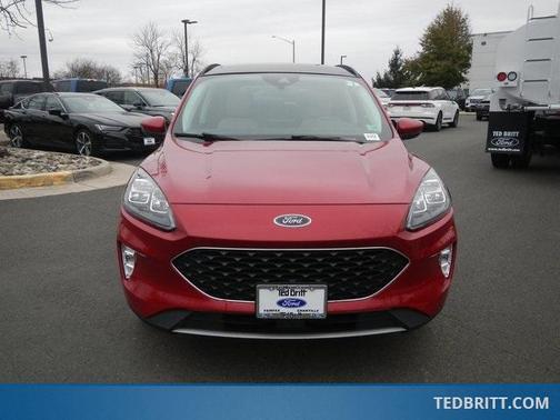 2022 Ford Escape Titanium